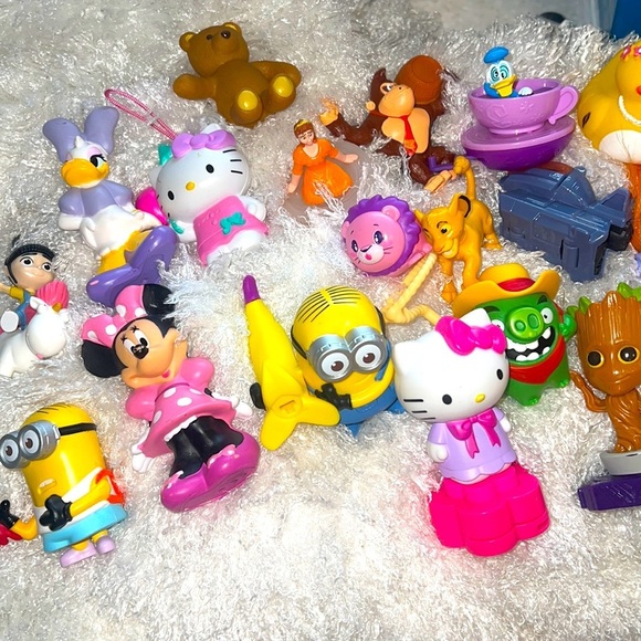 Toy bundle - Picture 1 of 15